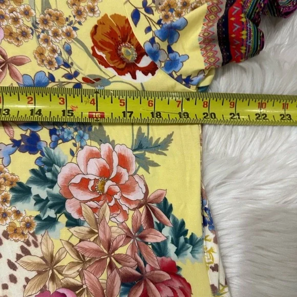 Johnny Was WILDFLOWER Crew Knit Tee Top Flower Blouse Shirt - Picture 4 of 5